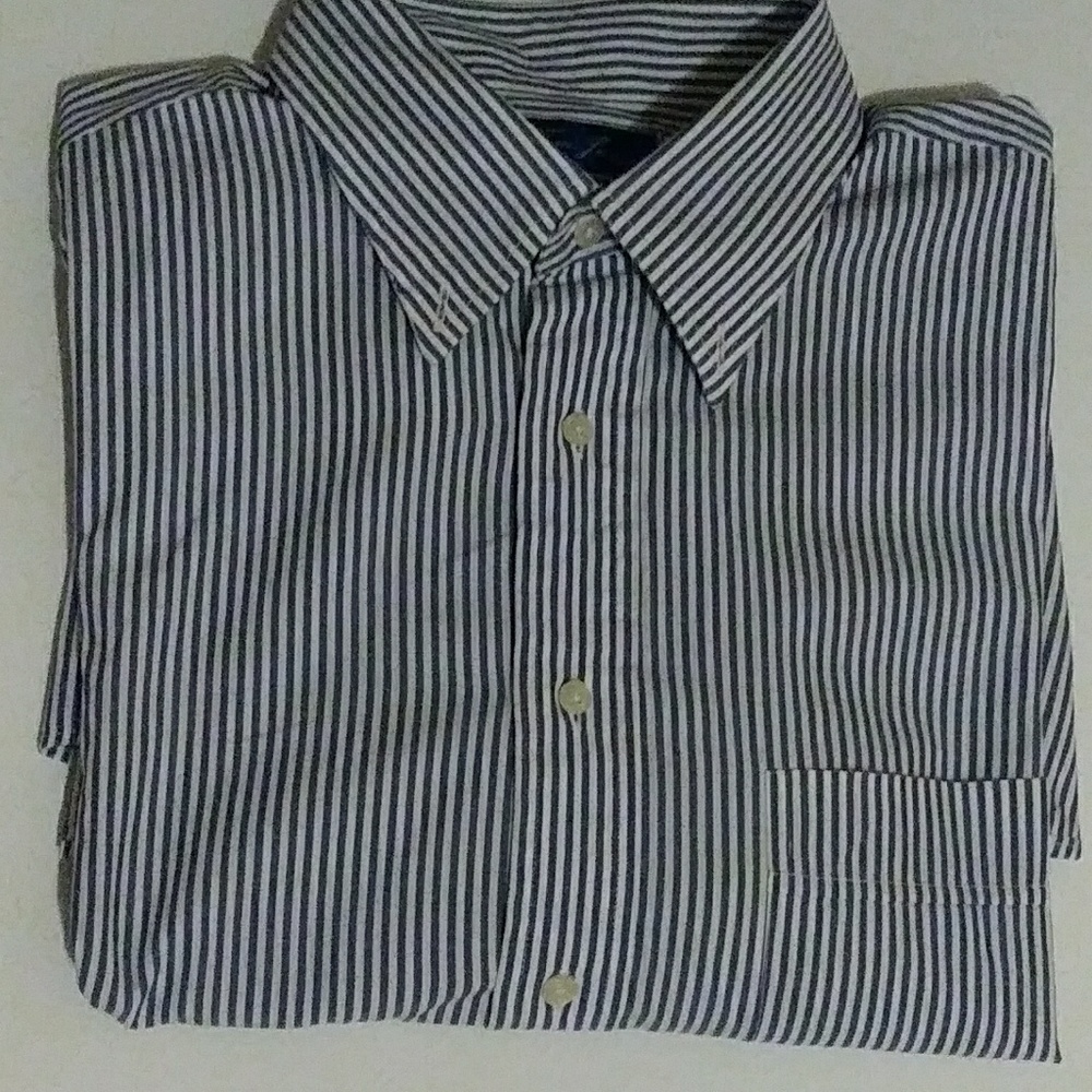 Men's Tom James casual shirt